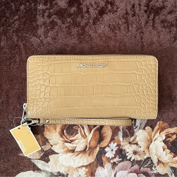 MICHAEL KORS Leather Camel Crocodile Embossed Continental Wristlet Wallet NWT - Picture 3 of 15